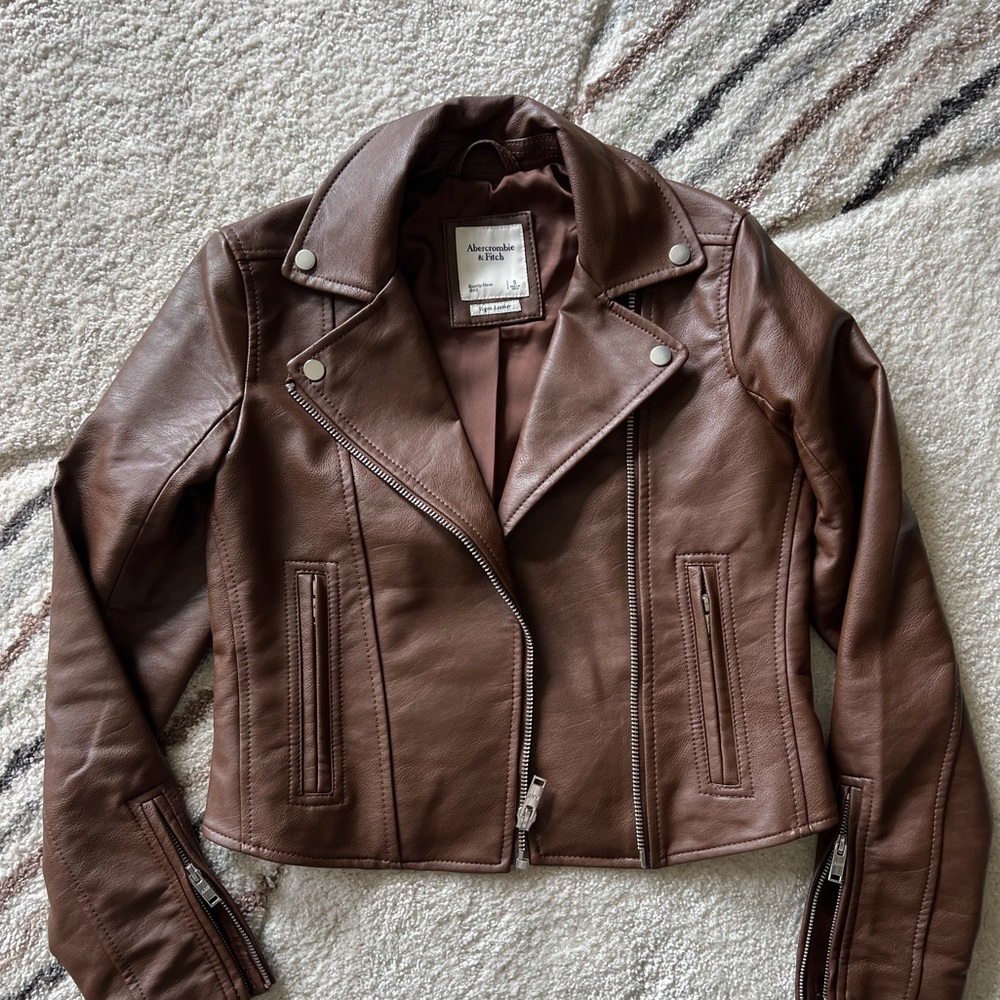 Abercrombie vegan leather crop jacket size small